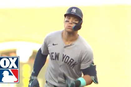 Aaron Judge hits a two-run home run, his 21st of the season, giving Yankees lead over Giants