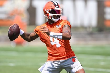 Browns GM: Watson ahead of schedule in rehab