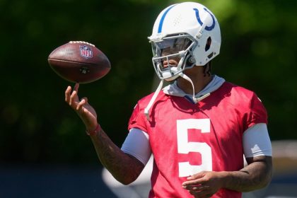 Colts cautious with Richardson's sore shoulder