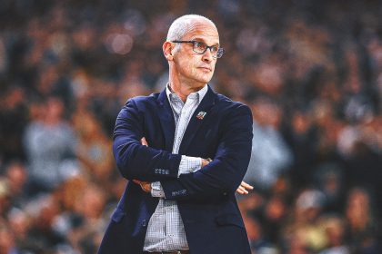 Lakers reportedly preparing to make UConn's Dan Hurley a massive offer