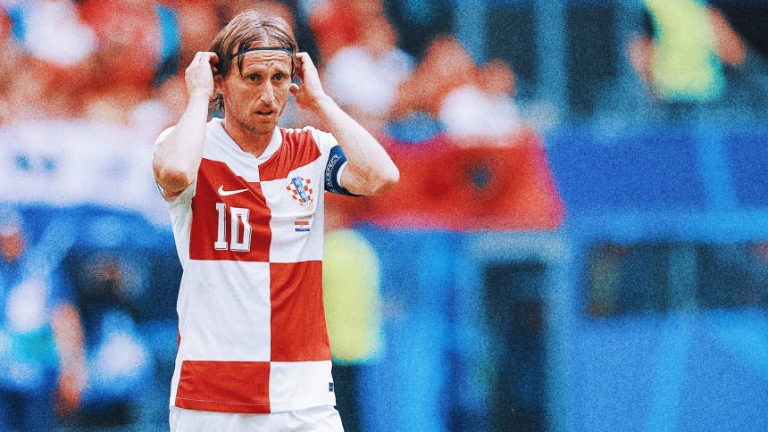 Luka Modrić says Croatia must 'play without fear' against Italy to avoid elimination