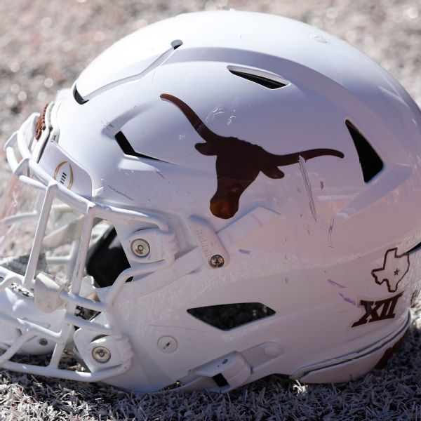 QB Bell, No. 9 in '26 ESPN 300, commits to Texas