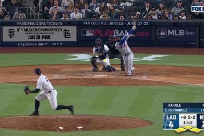 Teoscar Hernández smashes a GRAND SLAM as Dodgers expand lead vs. Yankees