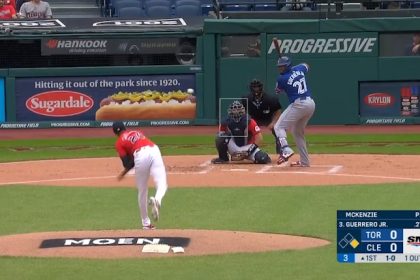 Vladimir Gurrero Jr. smashes a two-run home run as the Blue Jays jump out to a lead over the Guardians