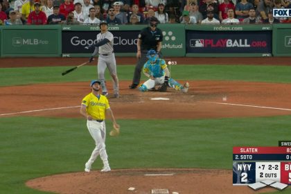 Yankees slugger Juan Soto's long drive JUST gets over the Monster for a home run against the Red Sox