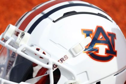 Auburn's recruiting run continues with DB Fegans