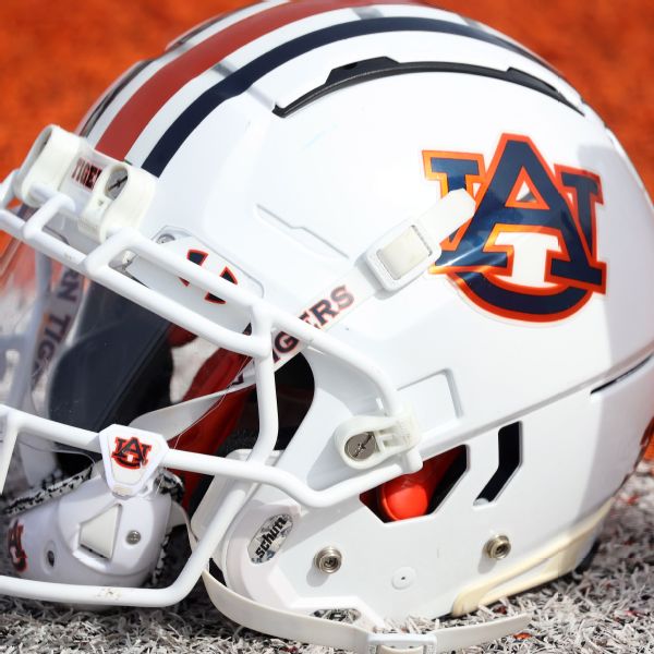 Auburn's recruiting run continues with DB Fegans