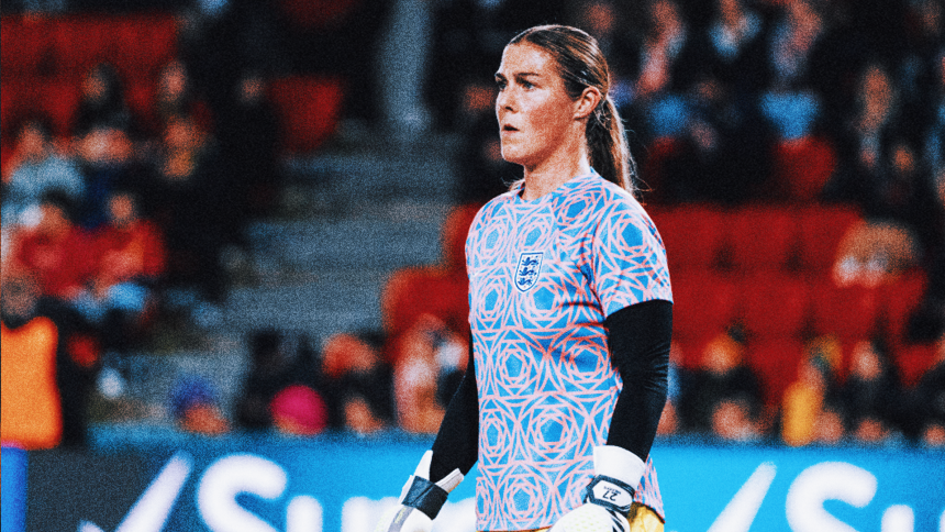 England goalkeeper Mary Earps leaving Manchester United for Paris Saint-Germain