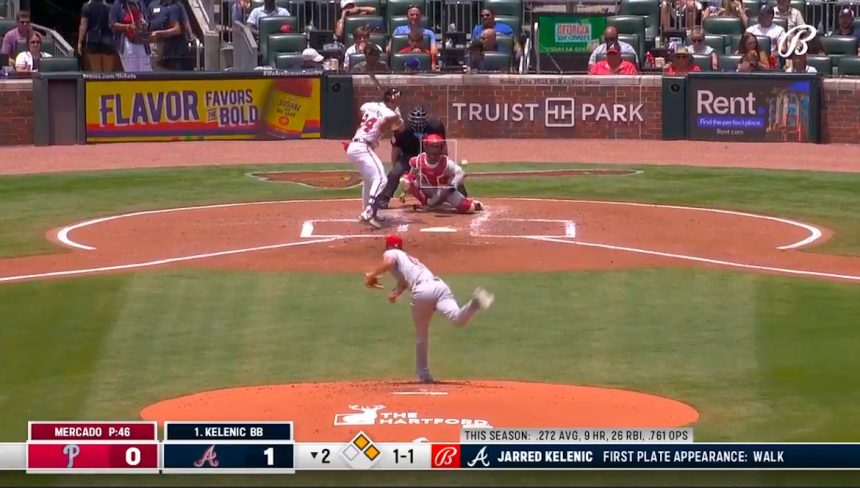 Jarred Kelenic smashes a three-run home run as the Braves extend their lead over the Phillies