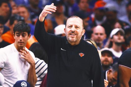 New York Knicks reportedly extend head coach Tom Thibodeau
