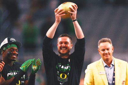 Oregon's Dan Lanning explains story of inflatable duck at Big Ten Media Days