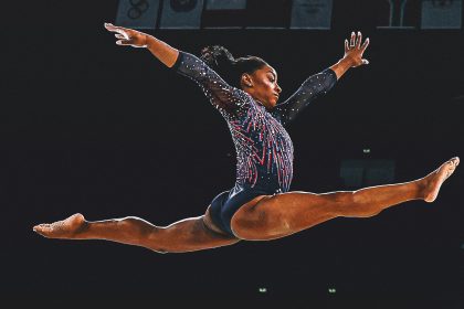 Simone Biles, Team USA win women's team gymnastics gold at Olympics