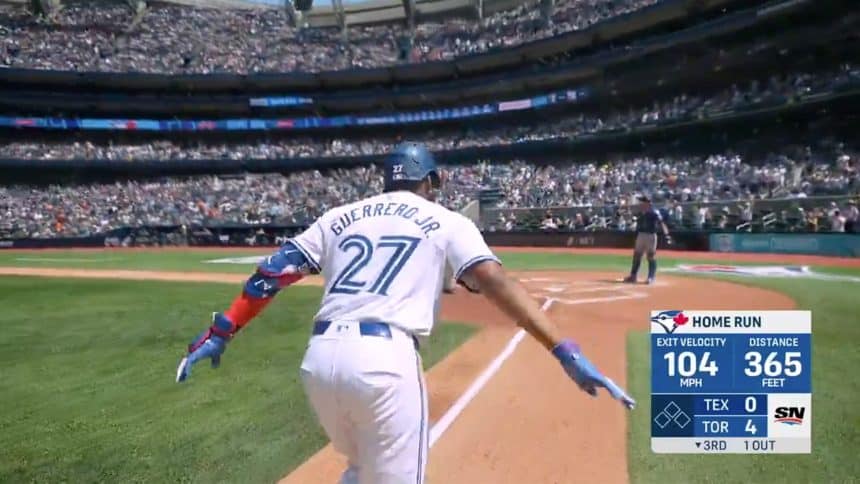 Vladimir Guerrero Jr. hits his 19th homer of the year, extending the Jays' lead over the Rangers.