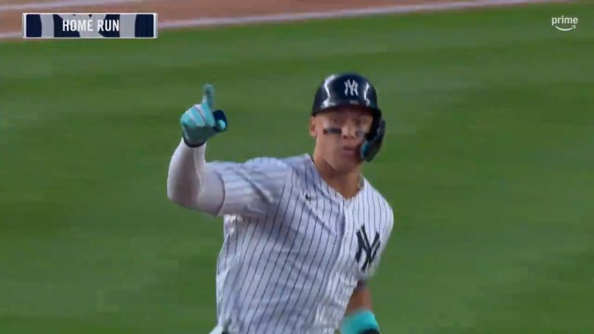 Aaron Judge BELTED a two-run homer to extend Yankees' lead to 4-0 over Guardians