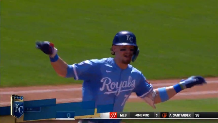 Bobby Witt cranks a solo home run to cut Royals' deficit in half vs. Phillies