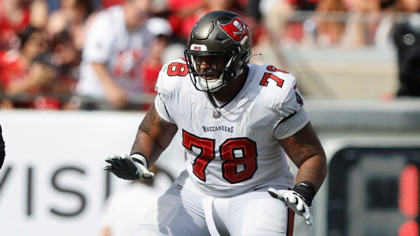 Buccaneers make Wirfs highest-paid O-lineman