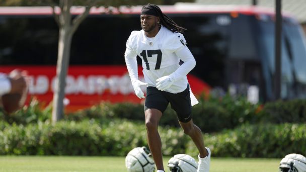 Davante Adams putting frustrating 2023 behind him, focused on what's ahead