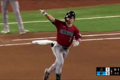 Diamondbacks' Corbin Carroll crushes his fifth home run in the last 10 games