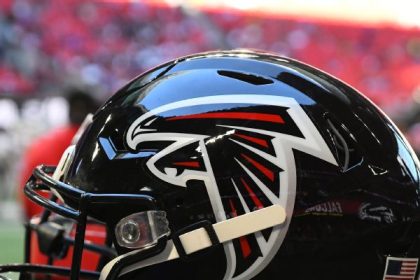 Falcons put rookie OL Trice on IR with knee injury