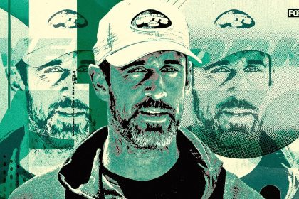 It's now or never for Aaron Rodgers to lead cursed Jets out of the darkness