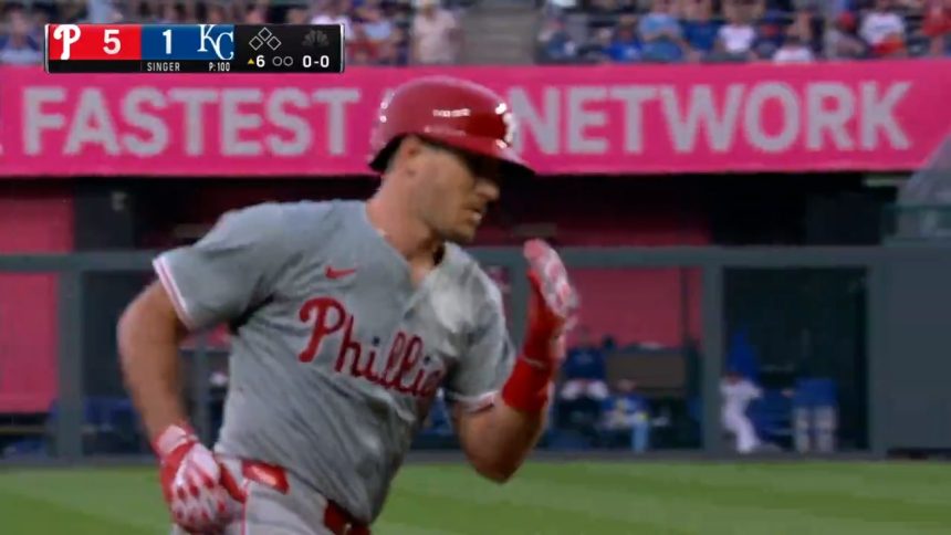 J.T. Realmuto pulls a three-run homer down the left-field line to give the Phillies a 5-1 lead over the Royals