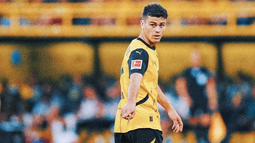 Kehl: Gio Reyna hasn't requested transfer from Dortmund, could be 'very important' this season