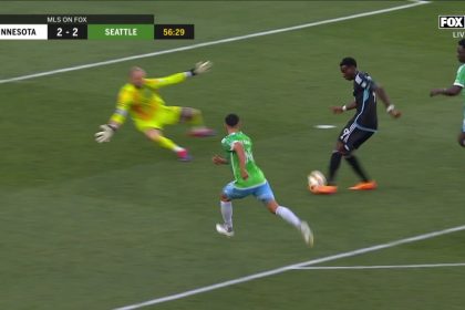 Kelvin Yeboah pull off a BEAUTIFUL chip to help Minnesota United tie the game vs. Seattle Sounders