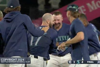 Mariners' Mitch Haniger hits a WILD walk-off double to seal the comeback and a 4-3 win vs. Tigers