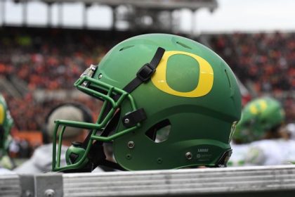 Oregon lands OT Greene, No. 31 recruit in 2026