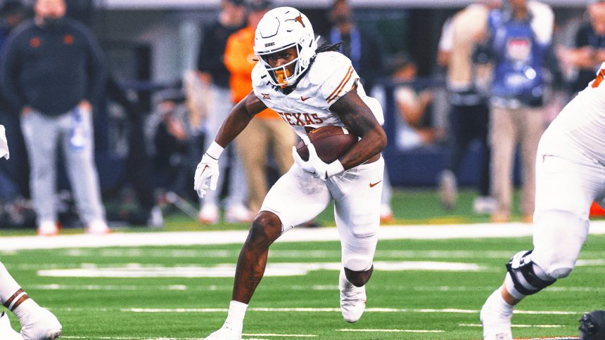 Texas RB CJ Baxter reportedly out for 2024 season after knee injury