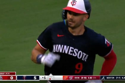 Trevor Larnach hits his second homer of the day to dead center field, increasing the Twins' lead vs. the Cardinals