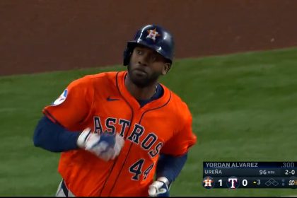 Yordan Alvarez lines a 117 mph home run to dead center field, putting the Astros up 2-0 over the Rangers