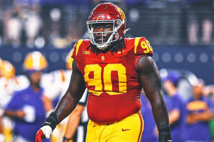 DL Bear Alexander to redshirt remainder of season for USC