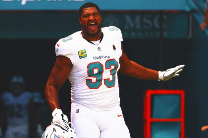 Dolphins' Calais Campbell recounts being detained with Tyreek Hill