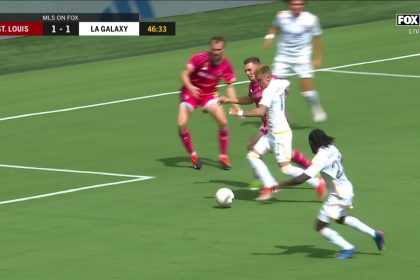 Gabriel Pec caps off a BEAUTIFUL sequence to help the L.A. Galaxy tie the game against St. Louis