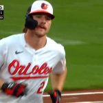 Gunnar Henderson's 35th homer breaks Orioles' single-season home run record for short stops