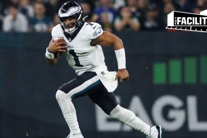 Jalen Hurts finishes with 2 TDs & 2 INTs in Eagles 34-29 win vs. Packers | The Facility