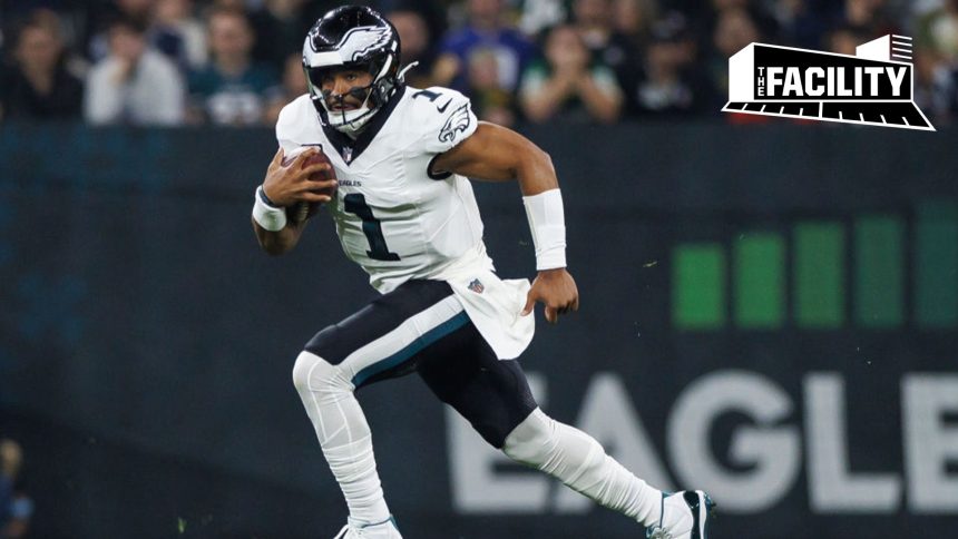 Jalen Hurts finishes with 2 TDs & 2 INTs in Eagles 34-29 win vs. Packers | The Facility