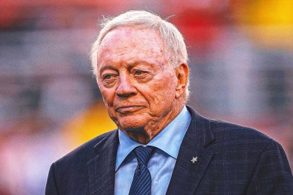 Jerry Jones says it's 'very fair' for Cowboys fans to blame him for 1-2 start