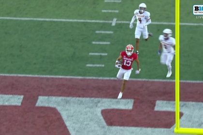 Kurtis Rourke links up with Elijah Sarratt for a 71-yard TD, extending Indiana's lead over Western Illinois