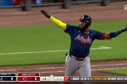 Marcell Ozuna CRUSHES his 38th home run of the year to kick off Braves' three-run inning