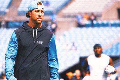 Panthers WR Adam Thielen heads to injured reserve with hamstring injury