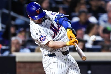 Pete Alonso smashes a three-run blast to left field, increasing the Mets' lead vs. the Nats