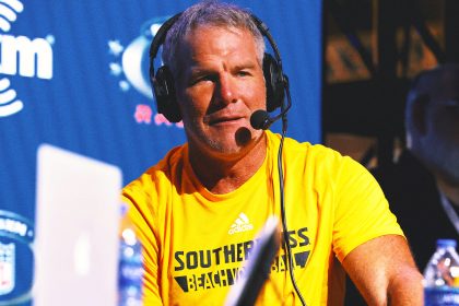 Retired NFL quarterback Brett Favre says he has Parkinson's disease