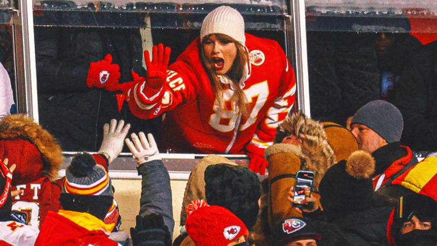 Taylor Swift in attendance for Chiefs' season opener vs. Ravens