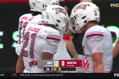 UNLV's Jacob De Jesus scores his second touchdown of the game to extend the lead against Houston