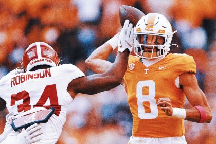 Brazzell, Sampson lead No. 11 Tennessee to 24-17 victory over No. 7 Alabama in SEC clash