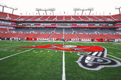 Buccaneers relocating ahead of hurricane to practice for game at New Orleans