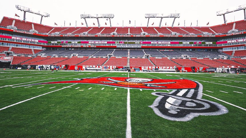 Buccaneers relocating ahead of hurricane to practice for game at New Orleans