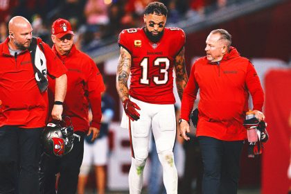 Buccaneers WR Mike Evans leaves game vs. Ravens with hamstring injury